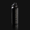 Schwarze Vanyx Trinkflasche aus Edelstahl mit Schraubverschluss auf schwarzem Hintergrund